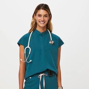 Figs Rafaela Scrub top